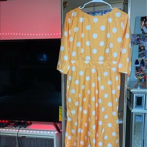 Yellow polkadot dress short sleeve